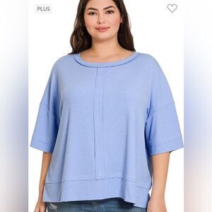 Cute casual top.‎